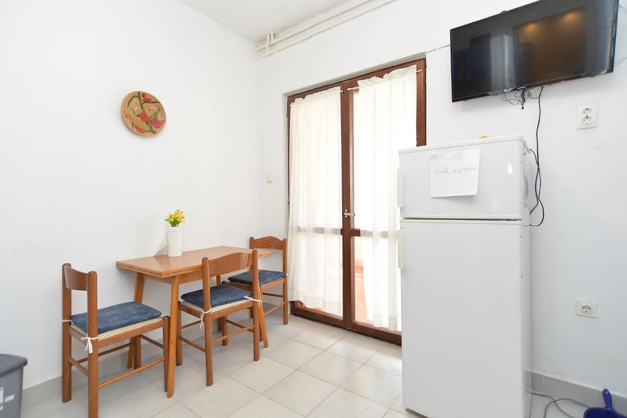 Apartments Plominska 938 라벡 외부 사진