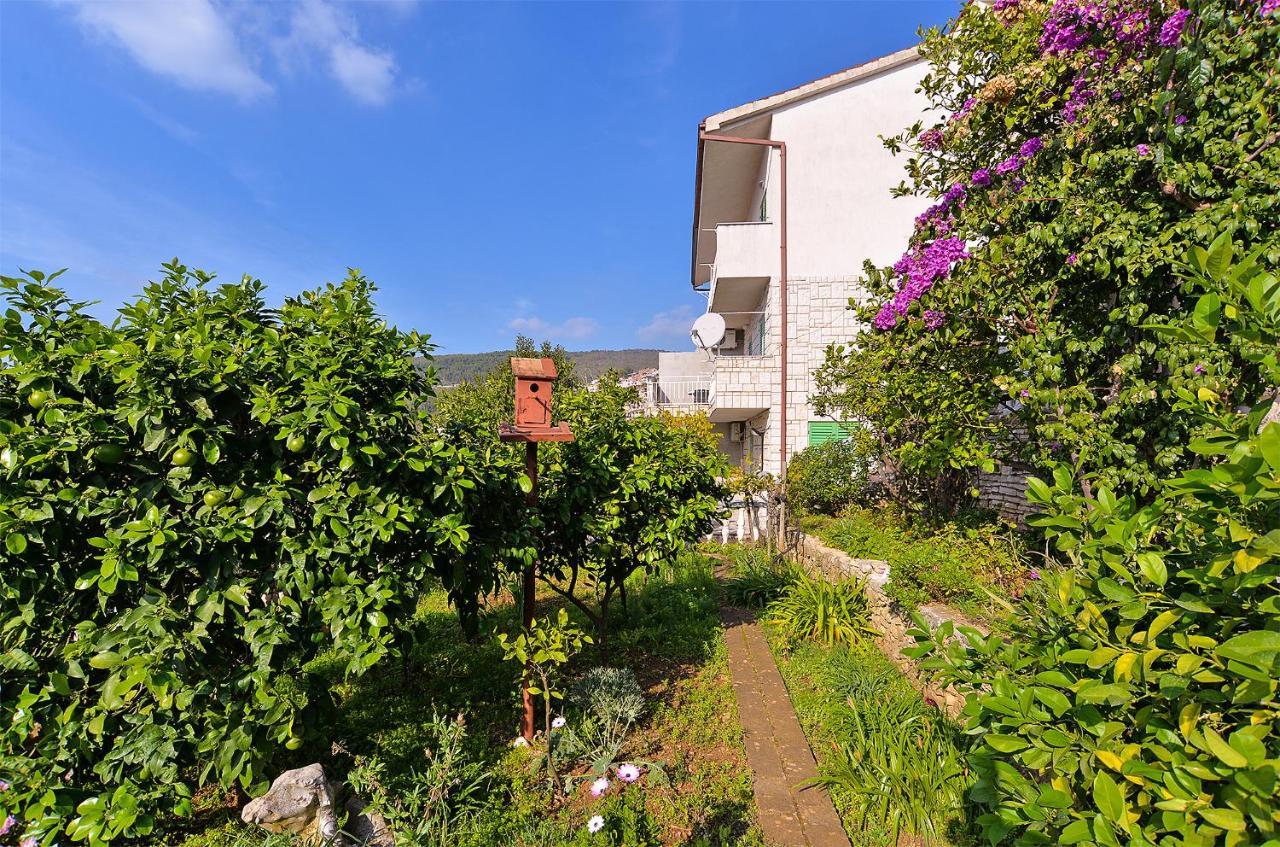 Apartments Plominska 938 라벡 외부 사진
