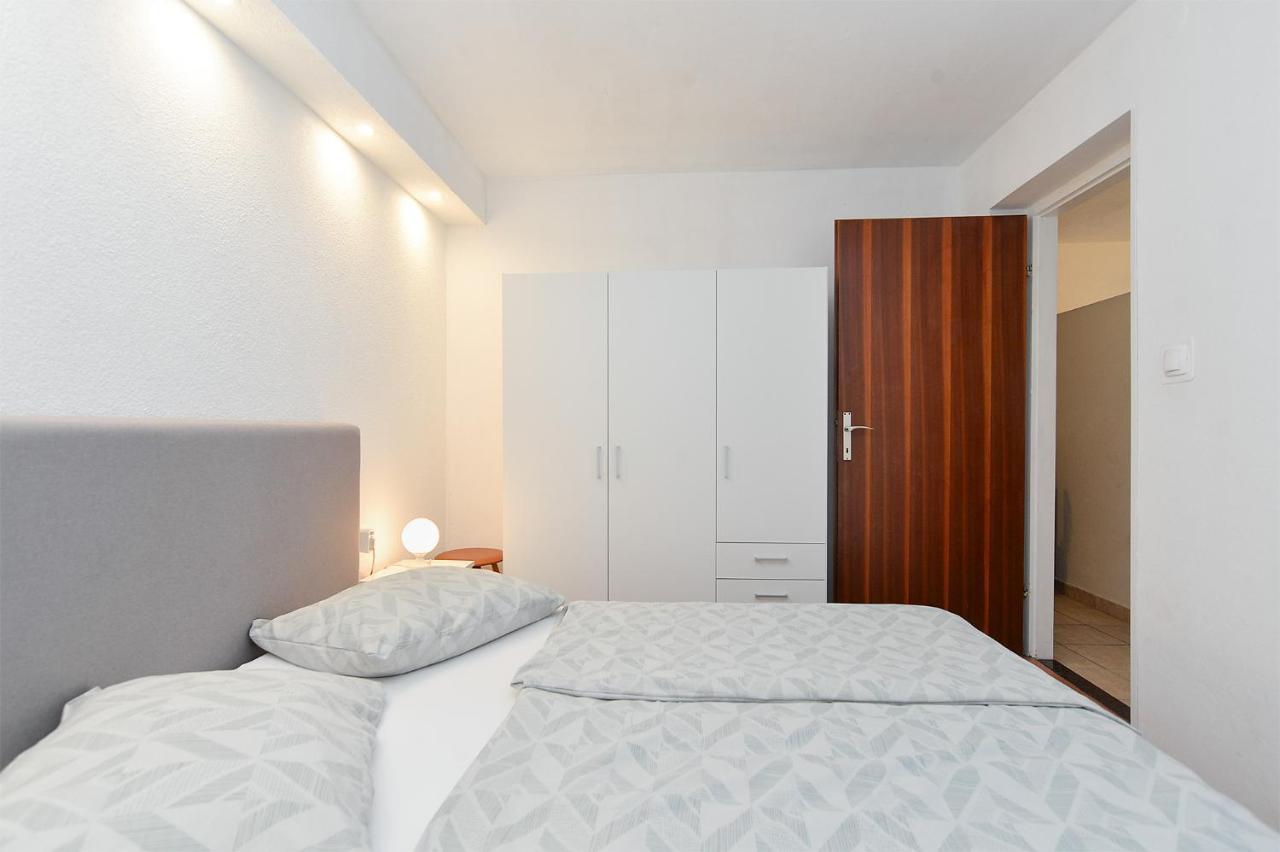 Apartments Plominska 938 라벡 외부 사진