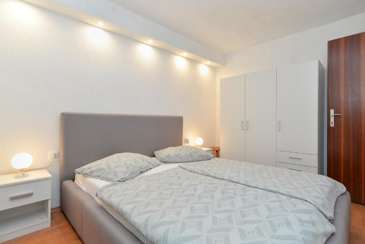Apartments Plominska 938 라벡 외부 사진