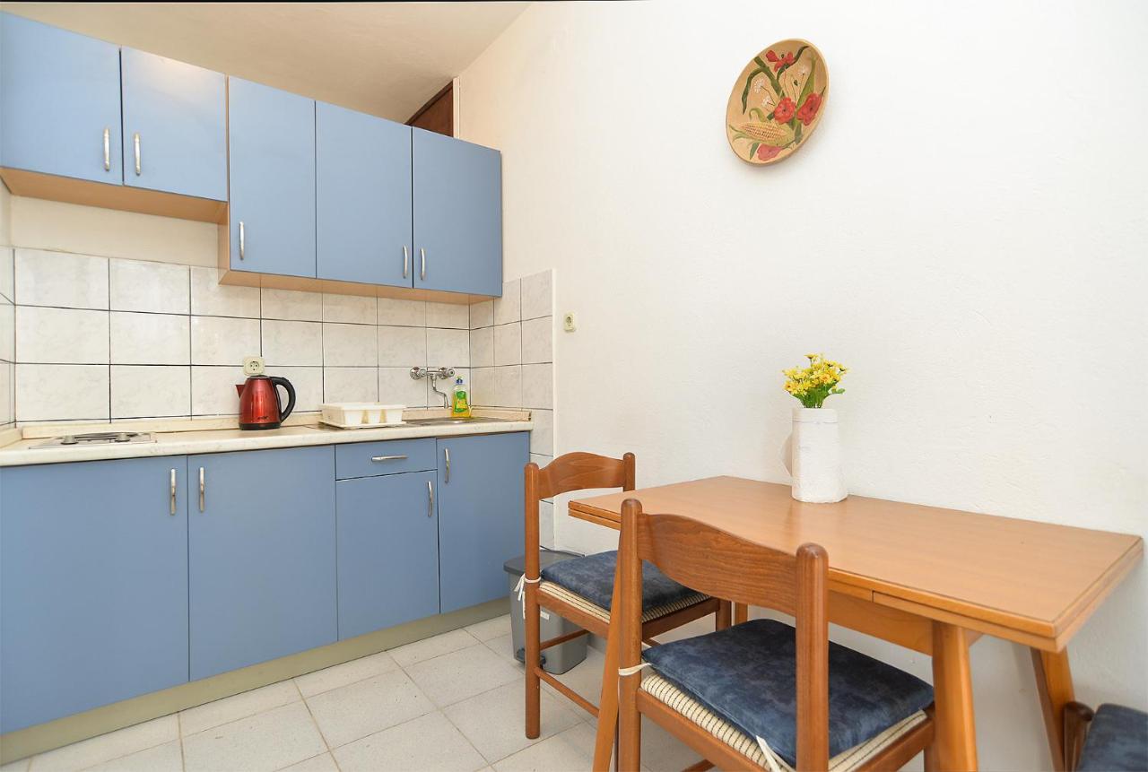 Apartments Plominska 938 라벡 외부 사진