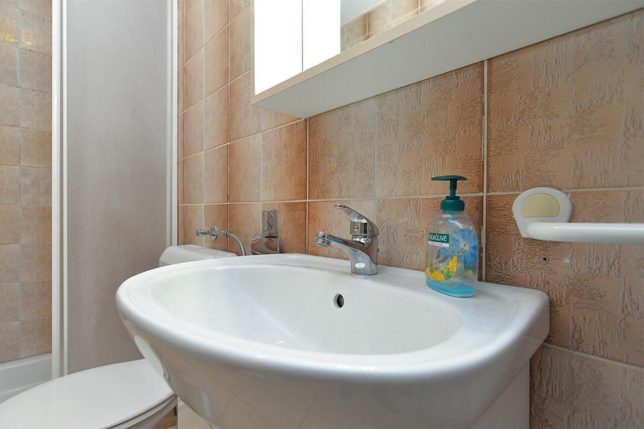 Apartments Plominska 938 라벡 외부 사진